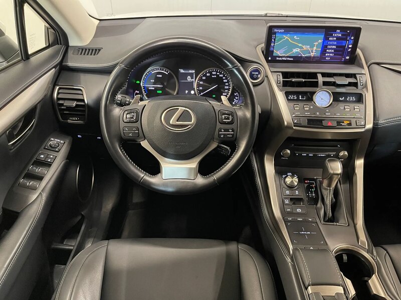 Lexus Seria NX